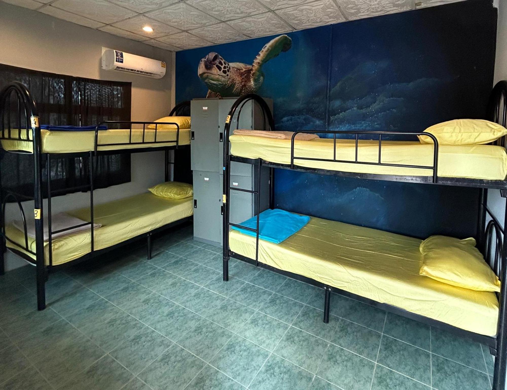 Wet! A Pool Party Hostel By Wild & Wandering Haad Rin Cameră foto